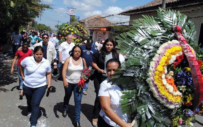 Familias rinden honores a General Sandino en Niquinohomo (18 Mayo 2013)
