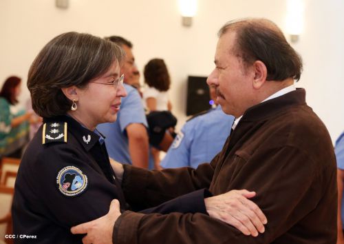 Presidente Daniel asciende en grados a nuevos Comisionados Generales de la Policía Nacional