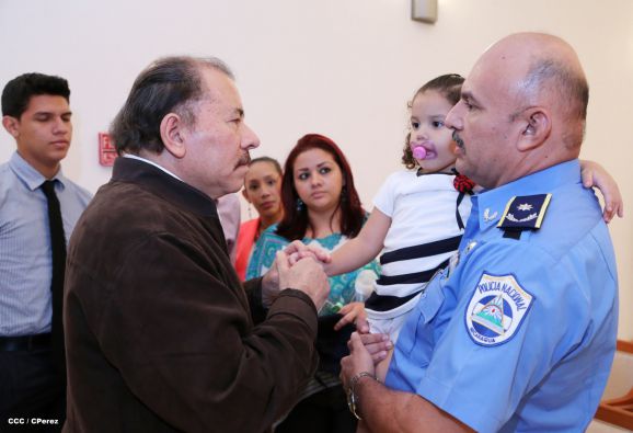 Presidente Daniel asciende en grados a nuevos Comisionados Generales de la Policía Nacional