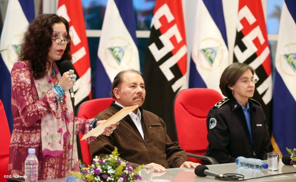 Presidente Daniel asciende en grados a nuevos Comisionados Generales de la Policía Nacional