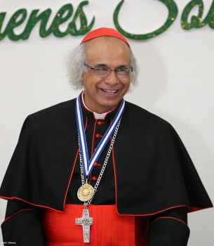 UCC otorga Doctorado Honoris Causa a Cardenal Brenes