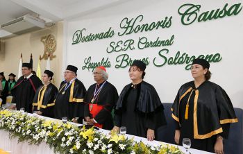 UCC otorga Doctorado Honoris Causa a Cardenal Brenes