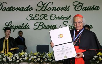 UCC otorga Doctorado Honoris Causa a Cardenal Brenes
