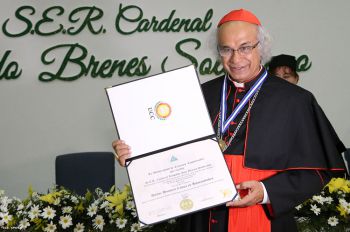 UCC otorga Doctorado Honoris Causa a Cardenal Brenes