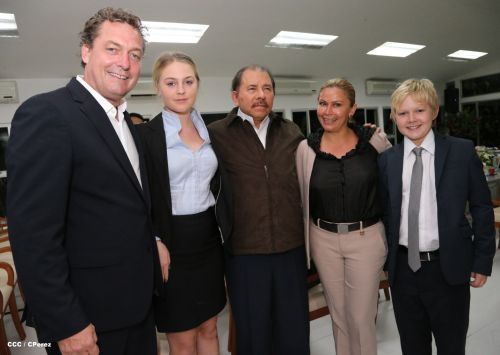 Presidente Daniel se reúne con delegación gubernamental y de empresarios de Islandia