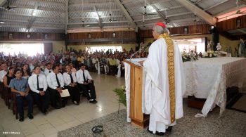 Cardenal Brenes celebra a Cristo Rey