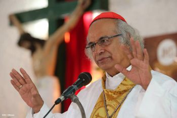 Cardenal Brenes celebra a Cristo Rey