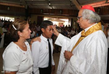 Cardenal Brenes celebra a Cristo Rey