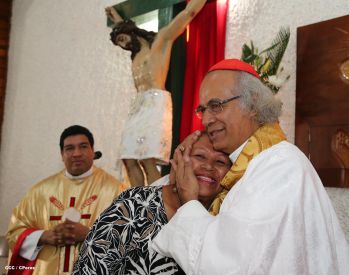 Cardenal Brenes celebra a Cristo Rey