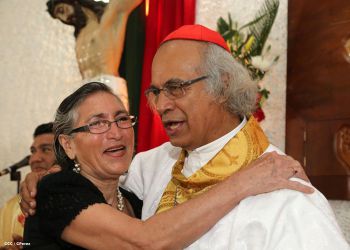 Cardenal Brenes celebra a Cristo Rey