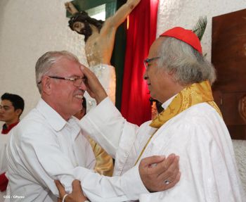 Cardenal Brenes celebra a Cristo Rey