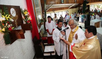 Cardenal Brenes celebra a Cristo Rey