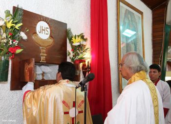 Cardenal Brenes celebra a Cristo Rey