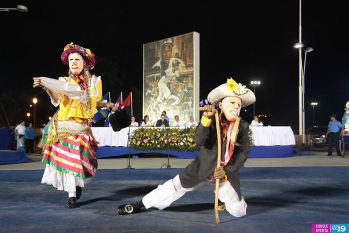 Compañero cubano realiza recorrido por diferentes lugares de la capital