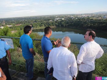Compañero cubano realiza recorrido por diferentes lugares de la capital