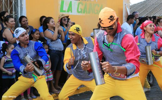 Turistas nacionales y extranjeros disfrutaron del Carnaval Acuático en Río San Juan