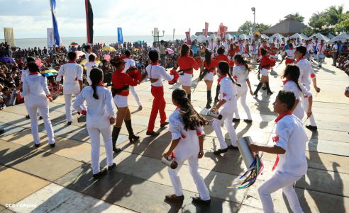 Turistas nacionales y extranjeros disfrutaron del Carnaval Acuático en Río San Juan