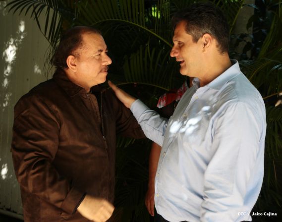 Daniel y Rosario se reúnen con Delegación de Alto Nivel de Venezuela