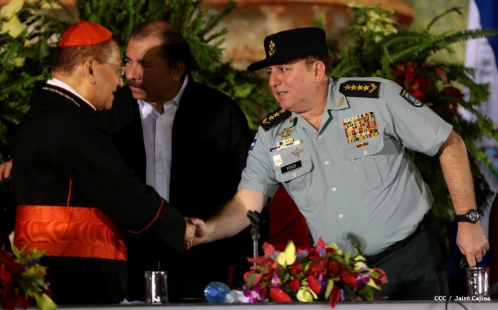 Daniel y Rosario presiden graduación de cadetes del Ejército