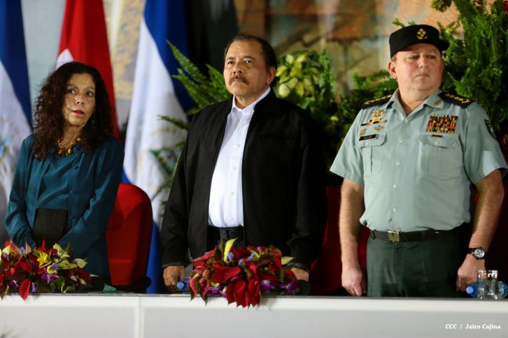 Daniel y Rosario presiden graduación de cadetes del Ejército