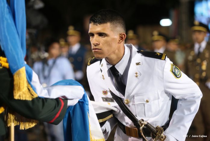 Daniel y Rosario presiden graduación de cadetes del Ejército