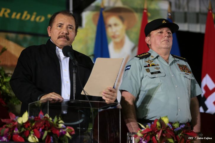 Daniel y Rosario presiden graduación de cadetes del Ejército