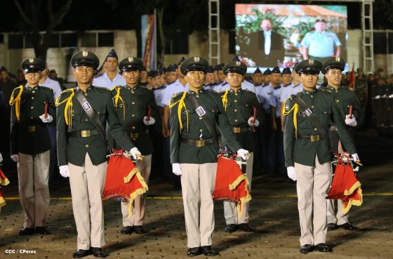 Daniel y Rosario presiden graduación de cadetes del Ejército