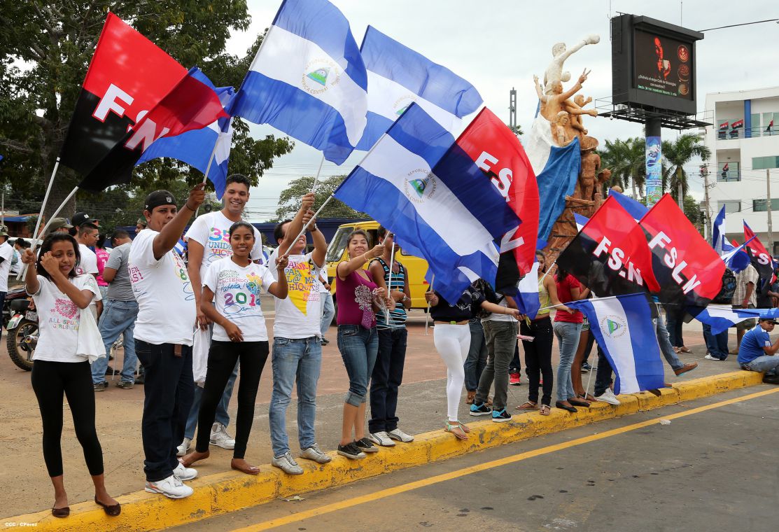 Familias y Juventud se congregan para celebrar 40 Aniversario de la Toma de la Casa de Chema Castillo