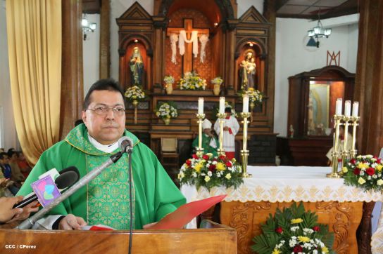 Cardenal Brenes celebra 90 Confirmaciones en Tipitapa