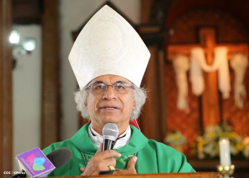 Cardenal Brenes celebra 90 Confirmaciones en Tipitapa
