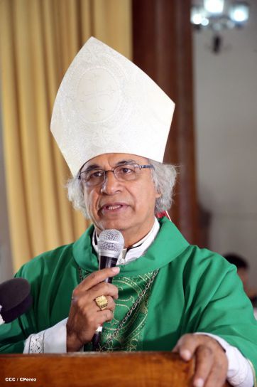 Cardenal Brenes celebra 90 Confirmaciones en Tipitapa