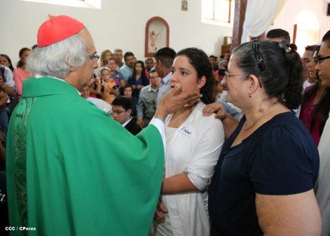 Cardenal Brenes celebra 90 Confirmaciones en Tipitapa