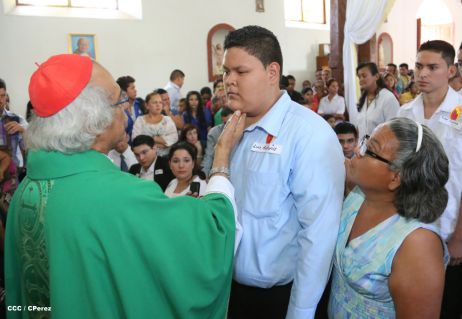 Cardenal Brenes celebra 90 Confirmaciones en Tipitapa
