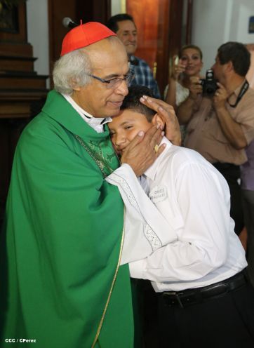 Cardenal Brenes celebra 90 Confirmaciones en Tipitapa