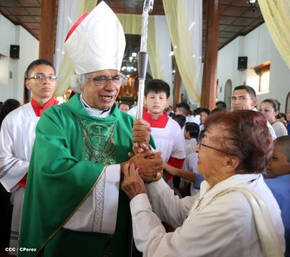Cardenal Brenes celebra 90 Confirmaciones en Tipitapa