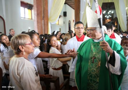 Cardenal Brenes celebra 90 Confirmaciones en Tipitapa