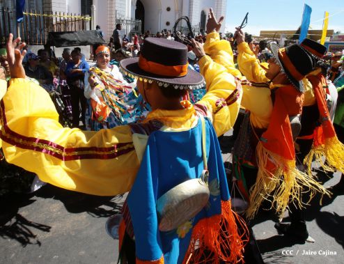 Derroche de fervor en tradicional Tope de los Santos