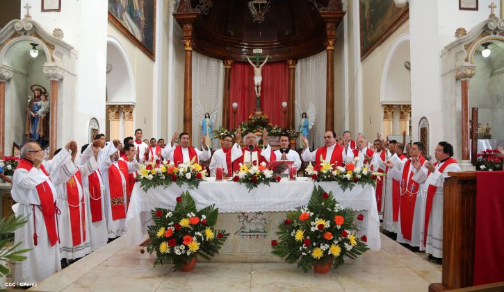 Cardenal Brenes oficia misa en honor a San Sebastián