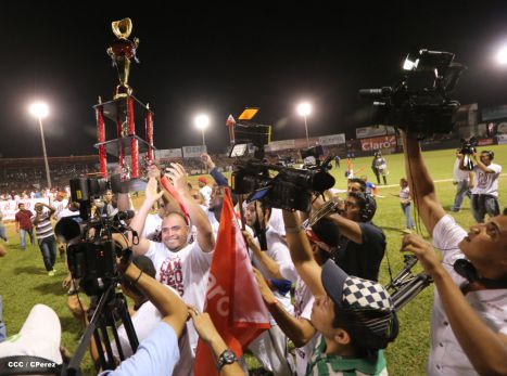 Indios del Bóer se coronan campeones de la LNBP 2015