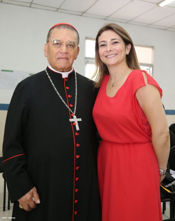 Celebran los 89 años del Cardenal Miguel