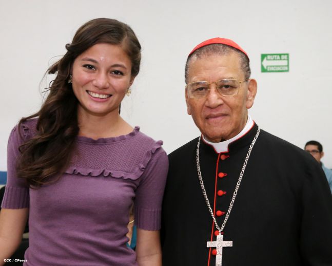 Celebran los 89 años del Cardenal Miguel