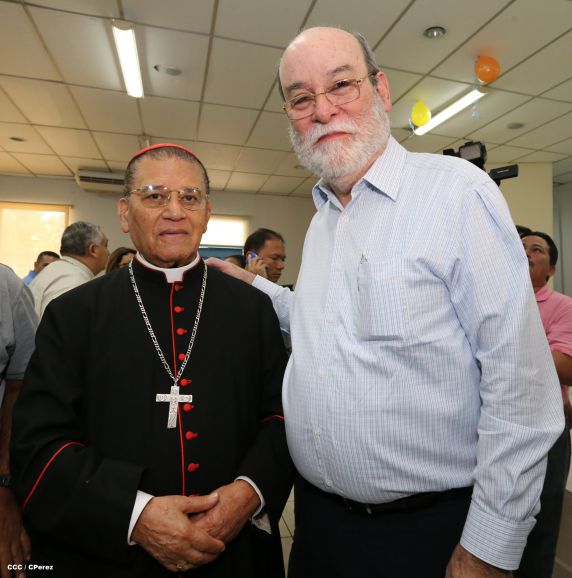 Celebran los 89 años del Cardenal Miguel