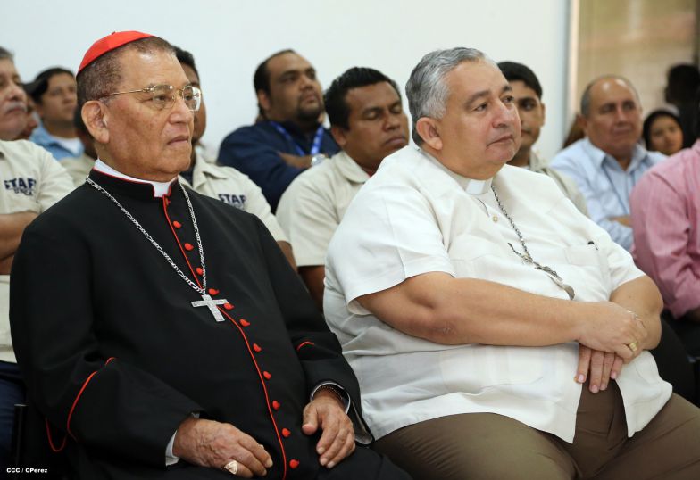 Celebran los 89 años del Cardenal Miguel