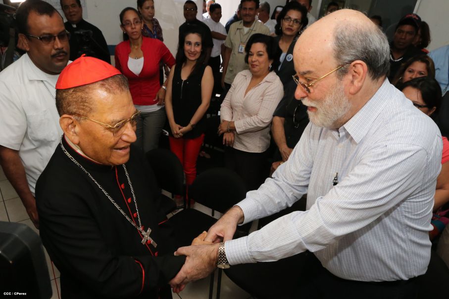 Celebran los 89 años del Cardenal Miguel