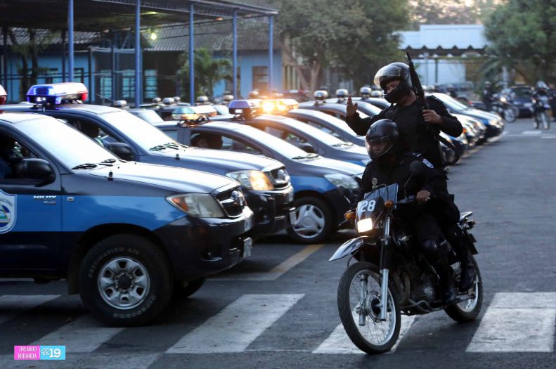 Policía Nacional resguarda inicio Año Escolar 2015