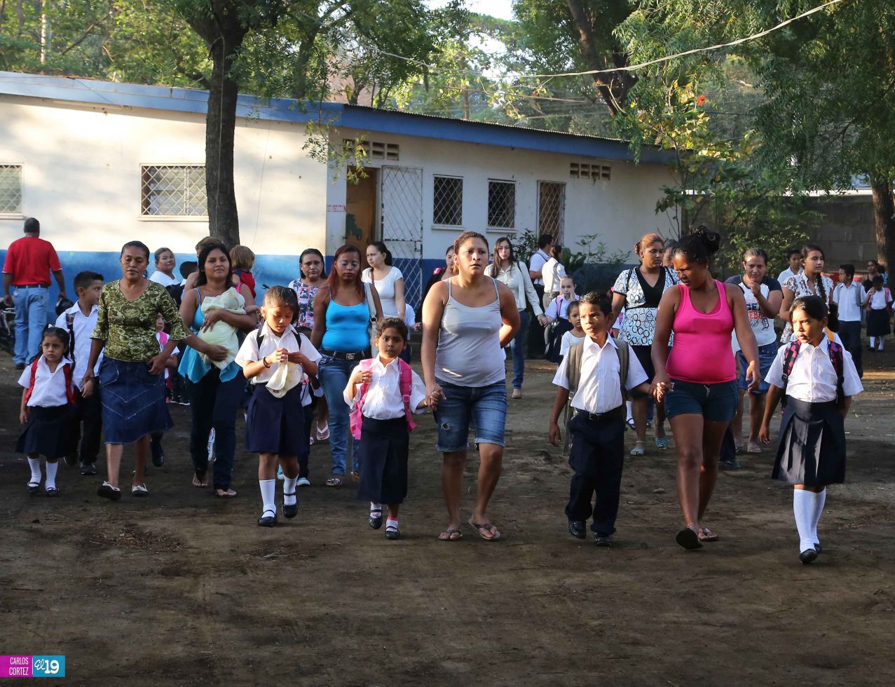 Más de 600 niñ@s de Ciudad Belén inician año escolar en Colegio Benito Pititto de Sábana Grande