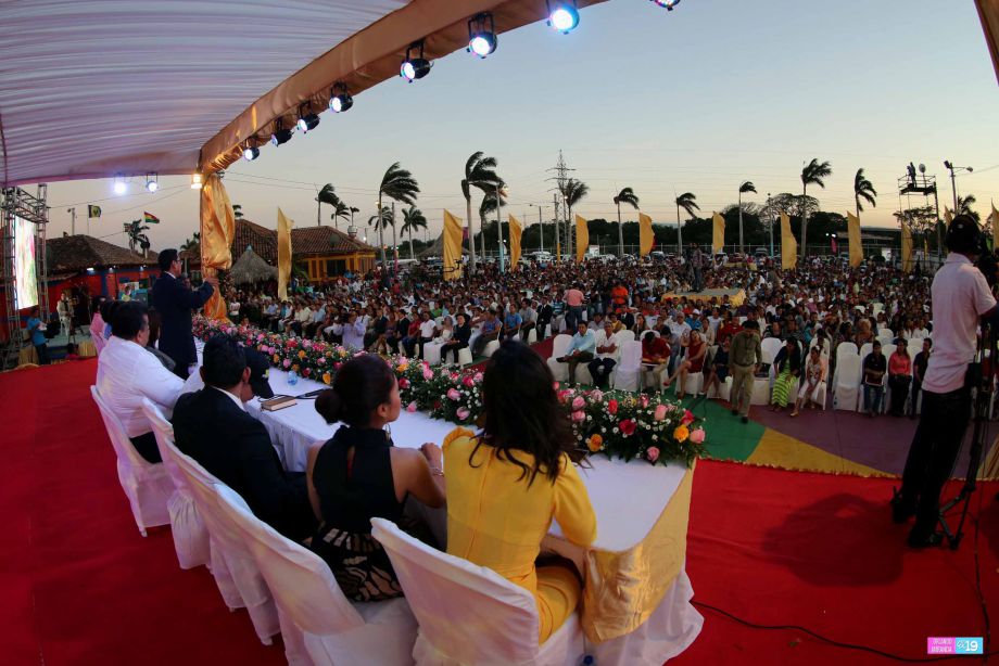 400 parejas se dan el “sí acepto” en boda masiva de Tu Nueva Radio Ya