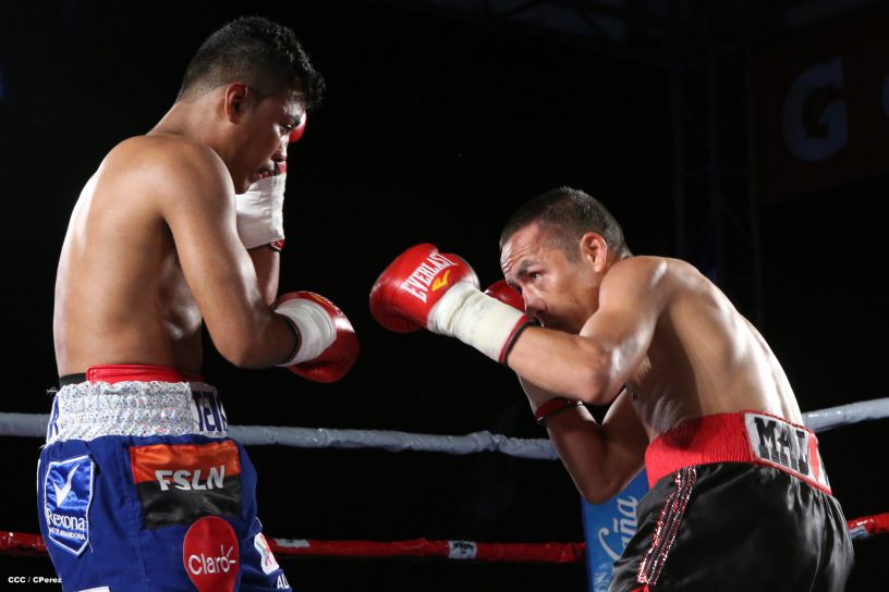 "Chocolatito" González noquea al mexicano Valentín León en Nicaragua 