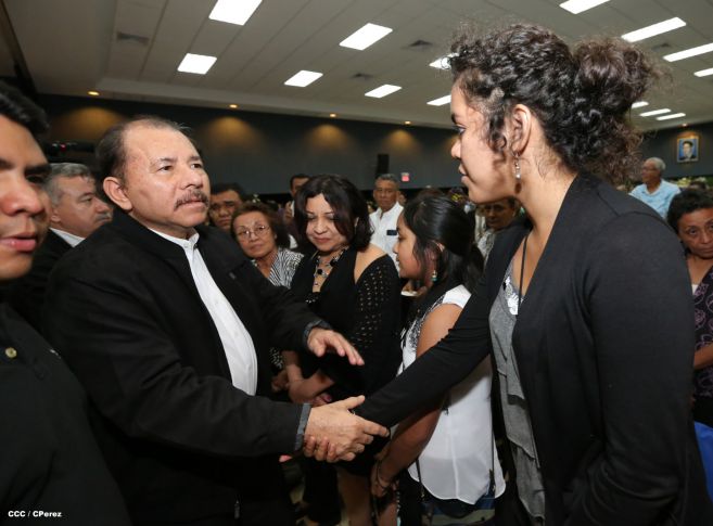 Presidente Daniel rinde homenaje póstumo al Rector Elmer Cisneros