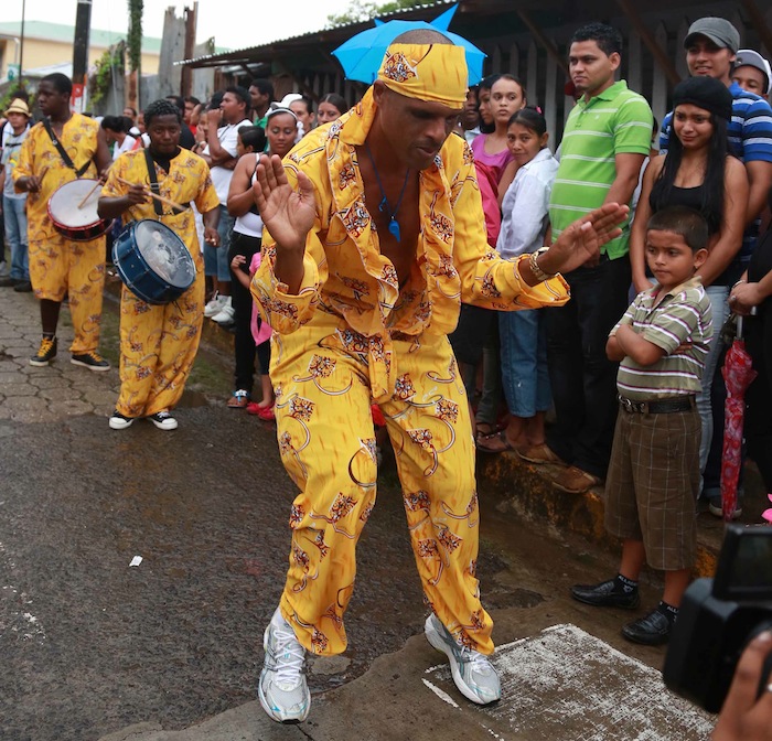 Costa Caribe celebras Fiestas de Mayo Ya 2013
